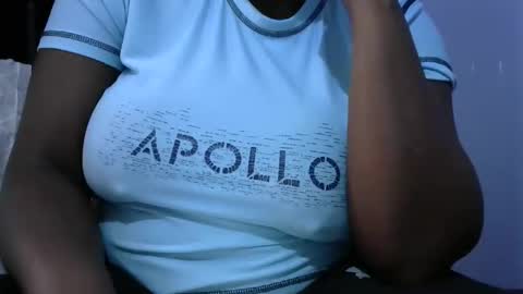 Snapshot of freaky_hearts chatting on 03-12-26, 08:09 ellina online show from 03-12-26, 08:09