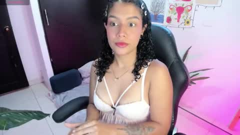 Lia Gomez online show from 09-10-25, 10:54