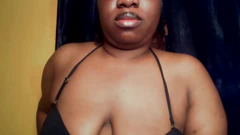Snapshot of freaky_slut5 chatting on 05-21-26, 04:30 freaky slut5 online show from 05-21-26, 04:30