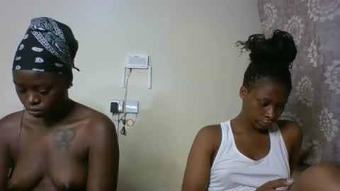 Freakies online show from 11-30-25, 04:22