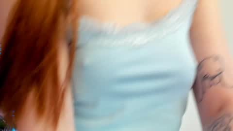 Snapshot of freckle_diyana chatting on 01-18-25, 12:46 Diyana online show from 01-18-25, 12:46