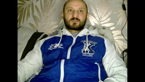 Snapshot of fred4games77 chatting on 05-19-26, 10:43 fred online show from 05-19-26, 10:43