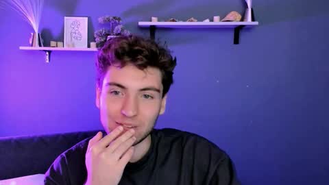 Freddy online show from 12-18-25, 08:37