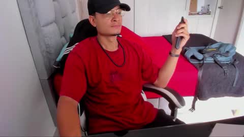 Snapshot of fredericsloan chatting on 02-22-26, 04:49 Frederic Sloan online show from 02-22-26, 04:49