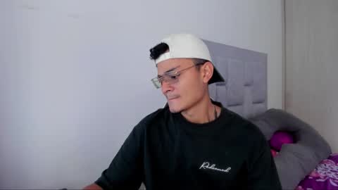 Snapshot of fredericsloan chatting on 02-24-26, 08:51 Frederic Sloan online show from 02-24-26, 08:51