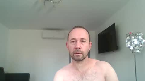 fredodu41 online show from 11-11-25, 10:48