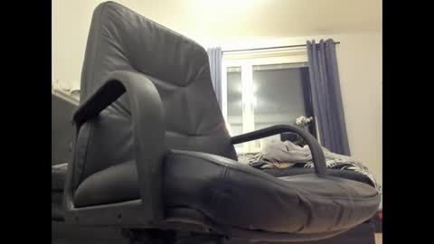 Snapshot of fredrik386959 chatting on 01-13-25, 09:20 Fredrik online show from 01-13-25, 09:20