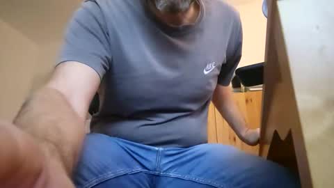 Snapshot of free_love_for_everyone chatting on 02-02-26, 08:13 free_love_for_everyone online show from 02-02-26, 08:13