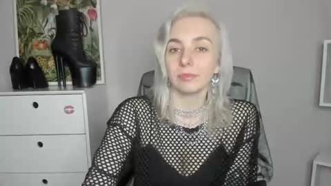 Anne online show from 06-16-26, 06:38