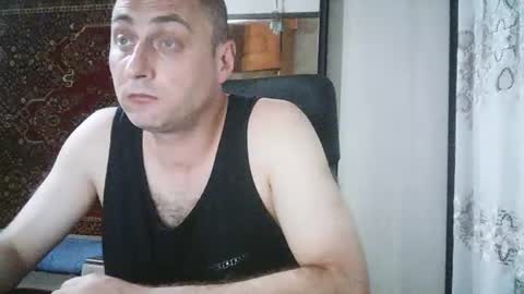 Snapshot of freeeman90 chatting on 06-17-26, 06:42 freeeman90 online show from 06-17-26, 06:42