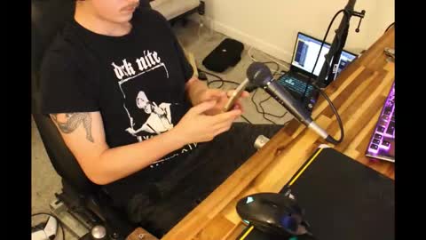 freeforyourpleasure online show from 11-27-25, 03:41