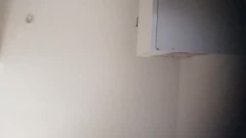 freeliv331874 online show from 12-21-25, 10:00