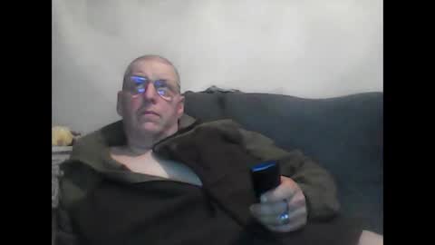 Snapshot of frefredo chatting on 03-16-26, 07:29 fred online show from 03-16-26, 07:29