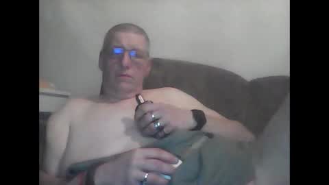 Snapshot of frefredo chatting on 04-10-26, 08:46 fred online show from 04-10-26, 08:46