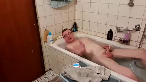Snapshot of freiburgboy chatting on 02-26-26, 06:07 Chriss online show from 02-26-26, 06:07