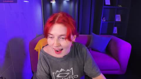 Snapshot of freirene chatting on 10-12-25, 01:32 Freirene online show from 10-12-25, 01:32