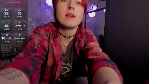 Snapshot of freirene chatting on 10-18-25, 02:51 Freirene online show from 10-18-25, 02:51