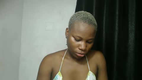 frekkymorelle online show from 03-12-25, 05:02