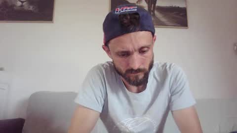 Snapshot of french_truck chatting on 04-19-26, 03:55 french_truck online show from 04-19-26, 03:55
