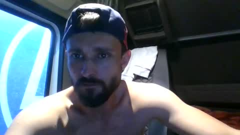 Snapshot of french_truck chatting on 05-04-26, 06:15 french_truck online show from 05-04-26, 06:15
