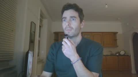 Snapshot of frenchbdmaninlondon chatting on 01-10-26, 07:48 Horny Paul online show from 01-10-26, 07:48