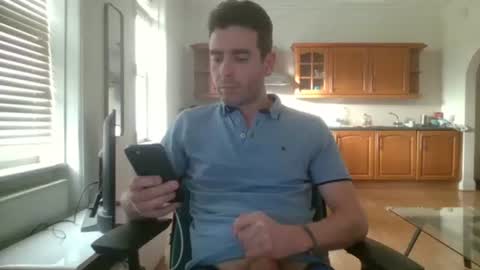 Snapshot of frenchbdmaninlondon chatting on 01-14-26, 02:12 Horny Paul online show from 01-14-26, 02:12