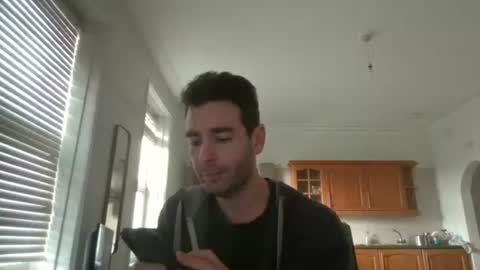 Snapshot of frenchbdmaninlondon chatting on 01-16-26, 01:04 Horny Paul online show from 01-16-26, 01:04