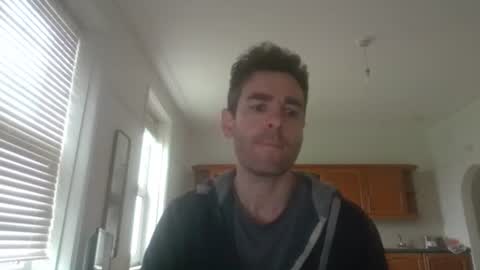 Snapshot of frenchbdmaninlondon chatting on 03-08-26, 10:41 Horny Paul online show from 03-08-26, 10:41