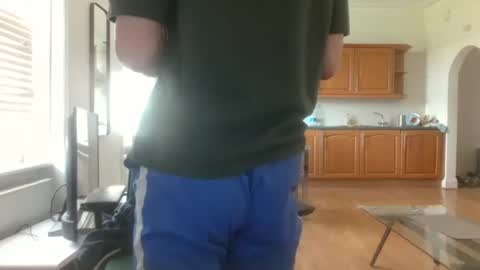 Snapshot of frenchbdmaninlondon chatting on 03-15-26, 11:38 Horny Paul online show from 03-15-26, 11:38