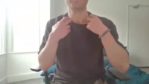 Snapshot of frenchbdmaninlondon chatting on 04-02-26, 10:13 Horny Paul online show from 04-02-26, 10:13