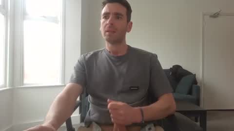 Snapshot of frenchbdmaninlondon chatting on 04-15-26, 10:44 Horny Paul online show from 04-15-26, 10:44