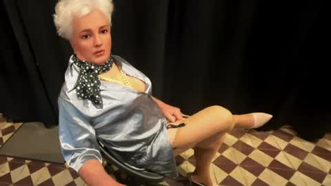 Snapshot of frenchcarolina chatting on 06-29-26, 04:30 Carol online show from 06-29-26, 04:30