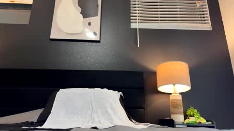 Snapshot of frenchcouple739 chatting on 12-03-24, 07:10 frenchcouple739 online show from 12-03-24, 07:10