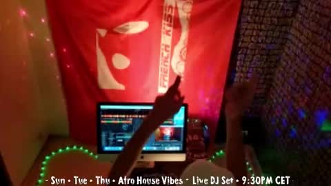 frenchkissdjfk online show from 09-22-25, 07:38