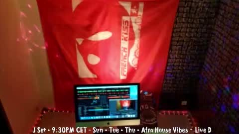 frenchkissdjfk online show from 12-17-25, 05:52