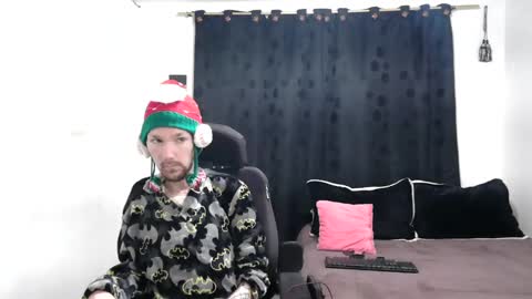 Thomas y Sophia online show from 12-24-24, 11:38