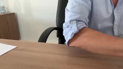 Snapshot of frenchsweetdick chatting on 12-01-25, 12:10 frenchsweetdick online show from 12-01-25, 12:10