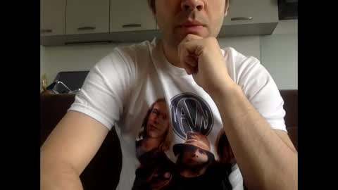 Snapshot of frenchy_from_paris chatting on 05-10-26, 08:52 frenchy_from_paris online show from 05-10-26, 08:52
