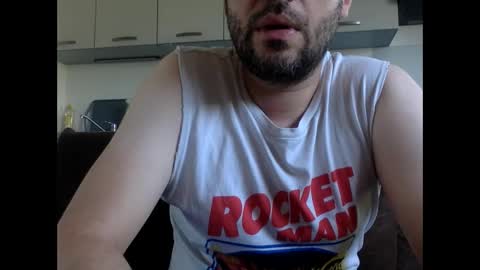 Snapshot of frenchy_from_paris chatting on 05-25-26, 03:40 frenchy_from_paris online show from 05-25-26, 03:40