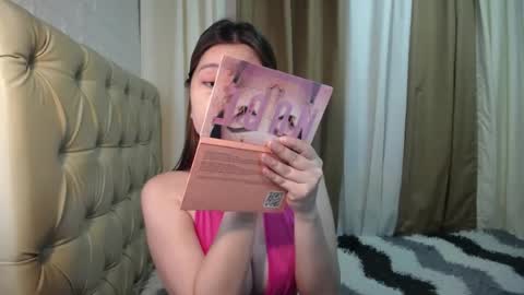 Snapshot of freshyklein chatting on 07-16-26, 06:19 Savanna online show from 07-16-26, 06:19