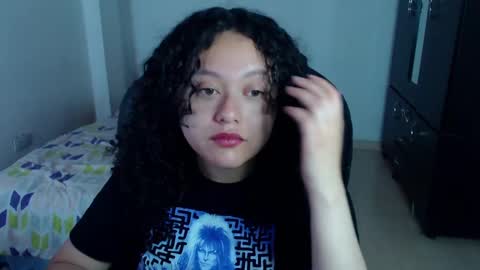 Louise  online show from 01-09-25, 09:27