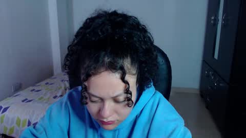 Louise  online show from 01-13-25, 03:34