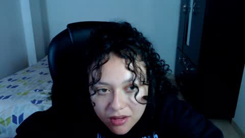 Louise  online show from 01-17-25, 05:21