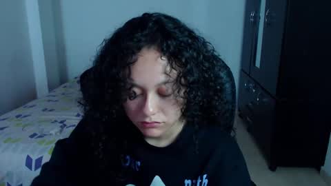 Louise  online show from 02-23-25, 04:07