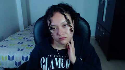 Louise  online show from 03-07-25, 05:18