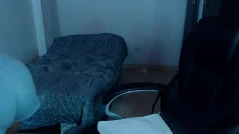 Louise  online show from 09-15-25, 12:10