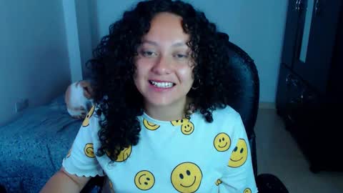 Louise  online show from 09-15-25, 12:16