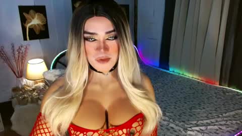 Snapshot of freya_lovestocum chatting on 05-30-26, 07:00 Miss Frea online show from 05-30-26, 07:00