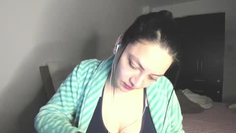 Snapshot of freya_shaik_ chatting on 02-21-25, 03:01 freya_shaik_ online show from 02-21-25, 03:01