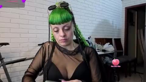 freyaa_sorceress online show from 09-25-25, 02:59